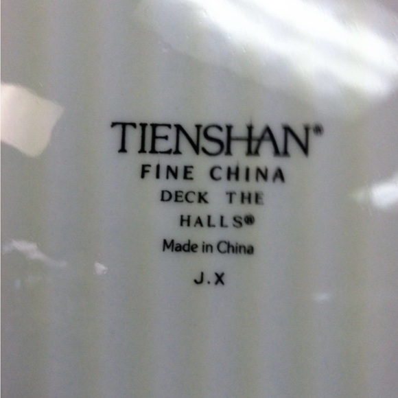 Tienshan Deck the Halls Dinner Plate - Picture 3 of 4